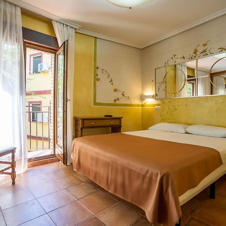 Hotel Yit Puerta Bisagra Toledo Exterior foto